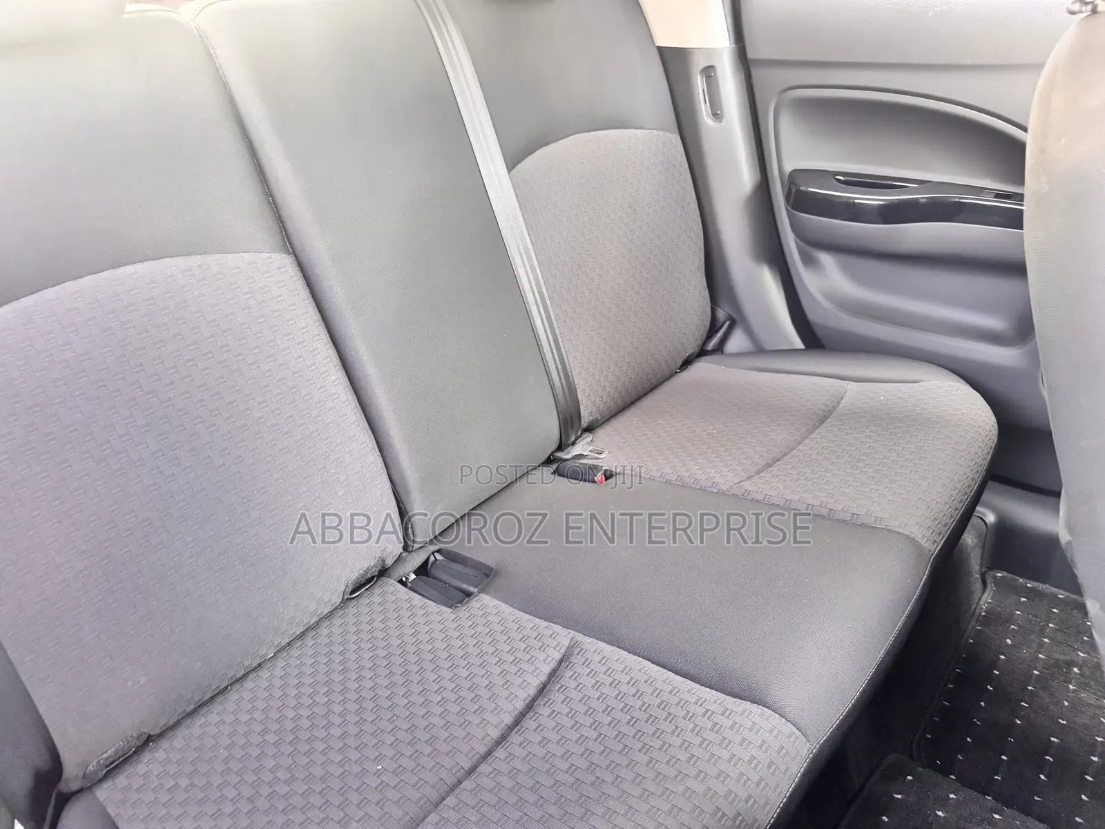 Mitsubishi Mirage ES 2018 Purple