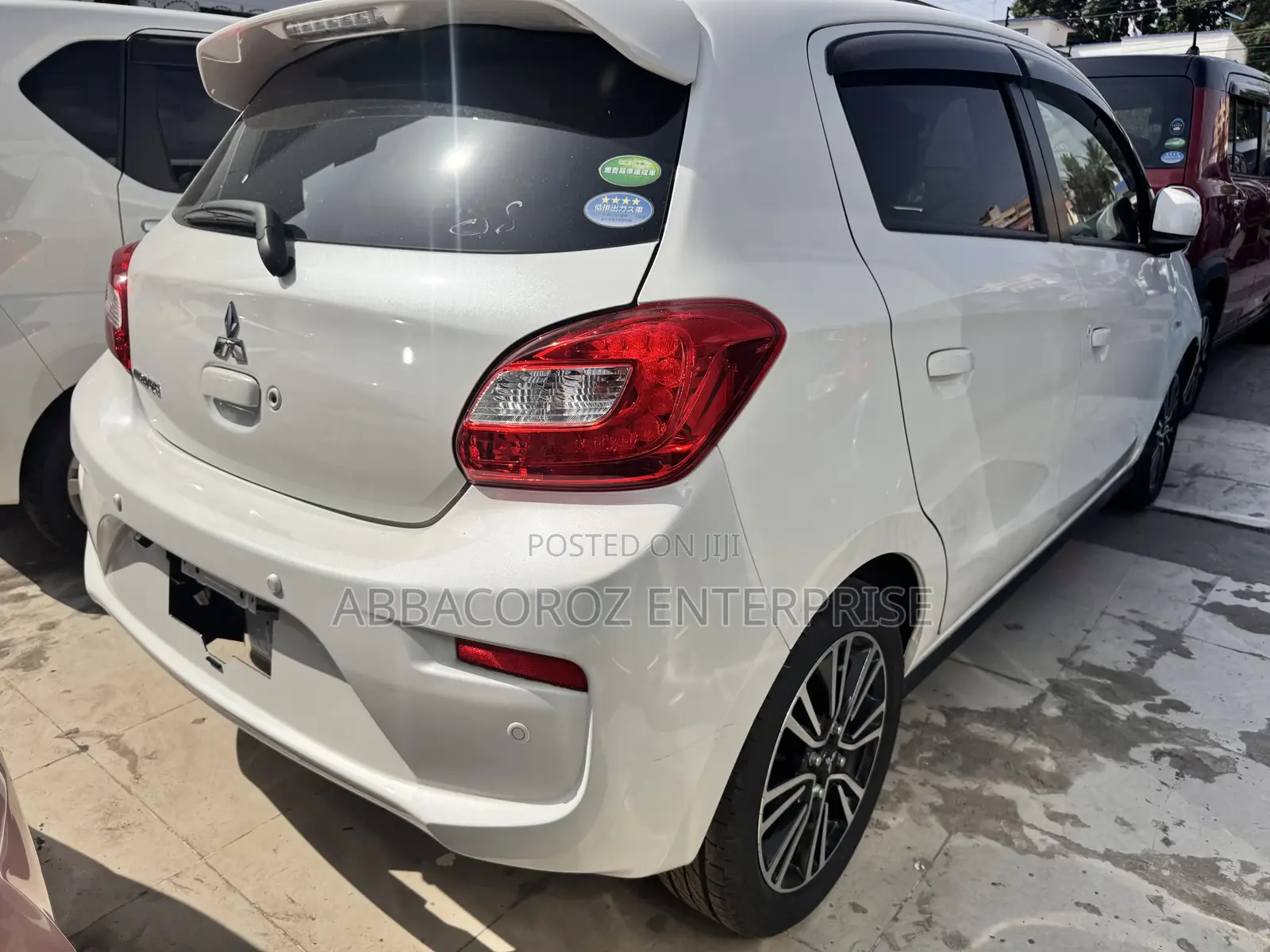 Mitsubishi Mirage ES 2018 Pearl