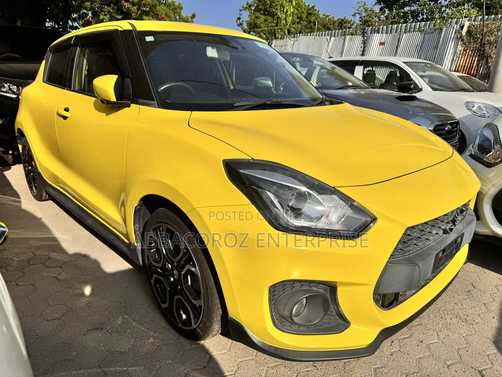Suzuki Swift 2018 Yellow