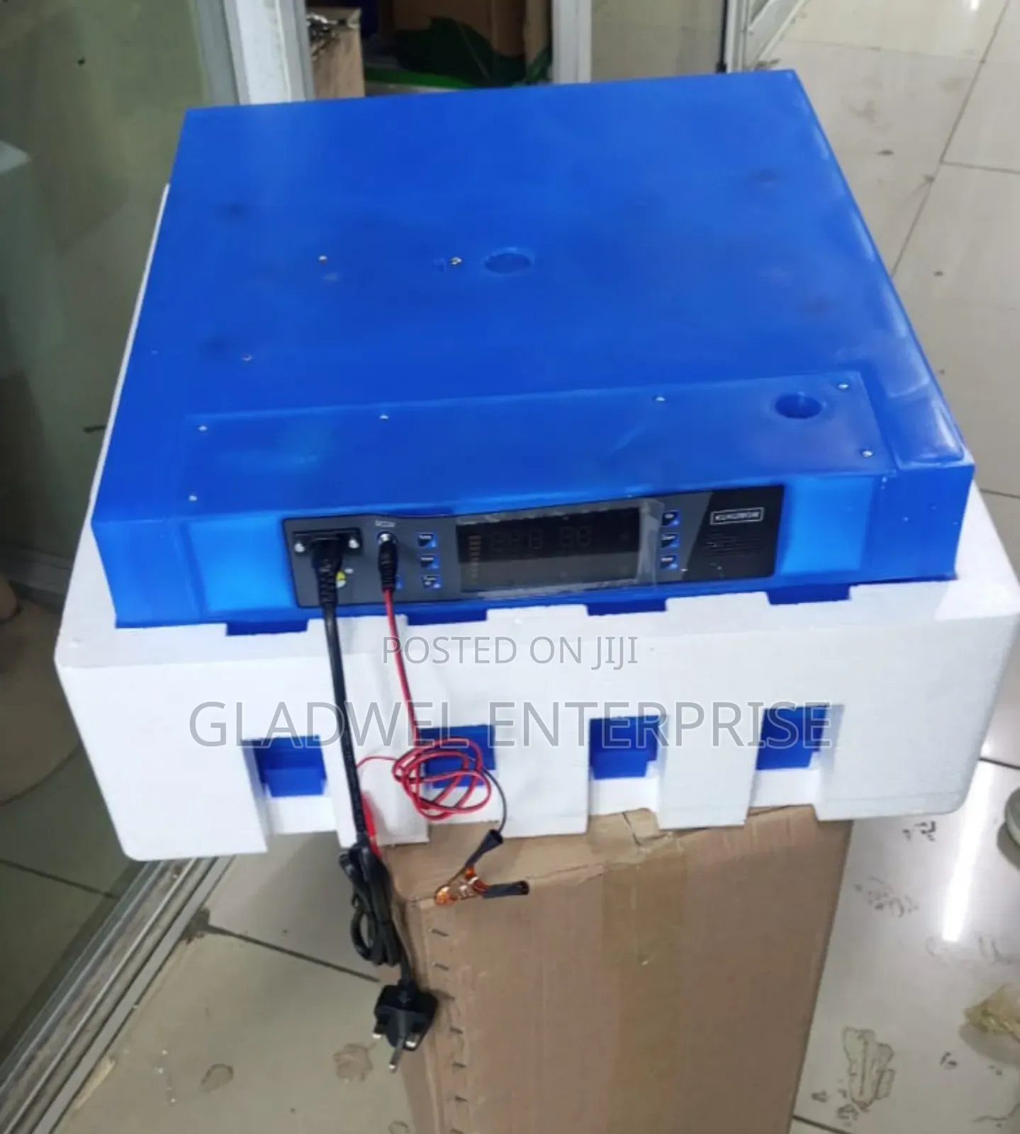 Available 64eggs Automatic Eggs Incubator Ac/Dc Automatic