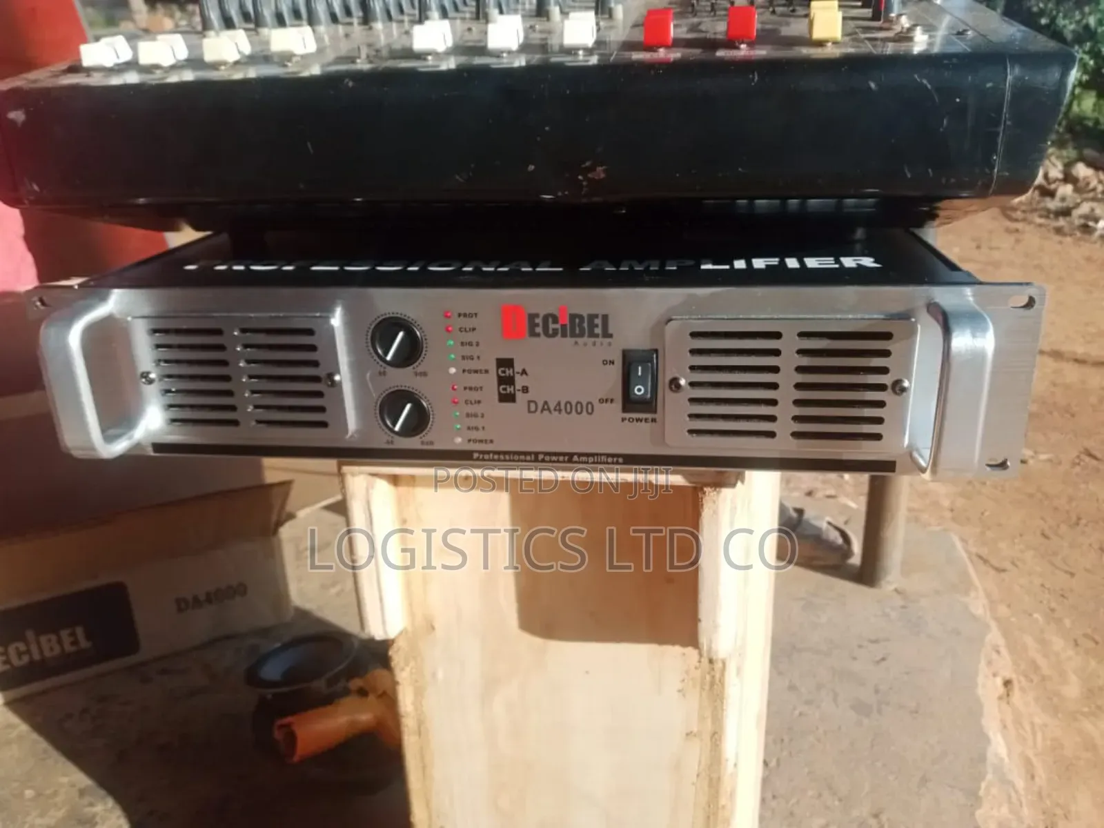 Decibel Da4000 4000watts Professional Power Amplifier