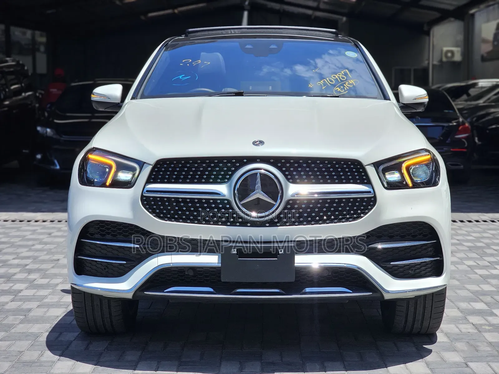 Mercedes-Benz GLE-Class GLE 400d 4MATIC 2021 Pearl
