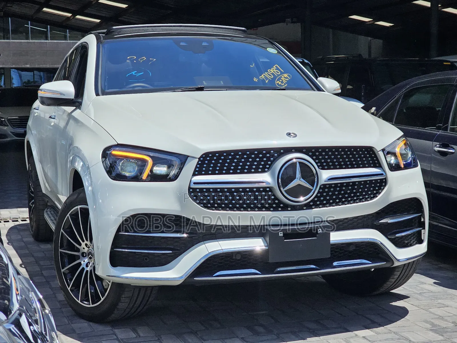 Mercedes-Benz GLE-Class GLE 400d 4MATIC 2021 Pearl