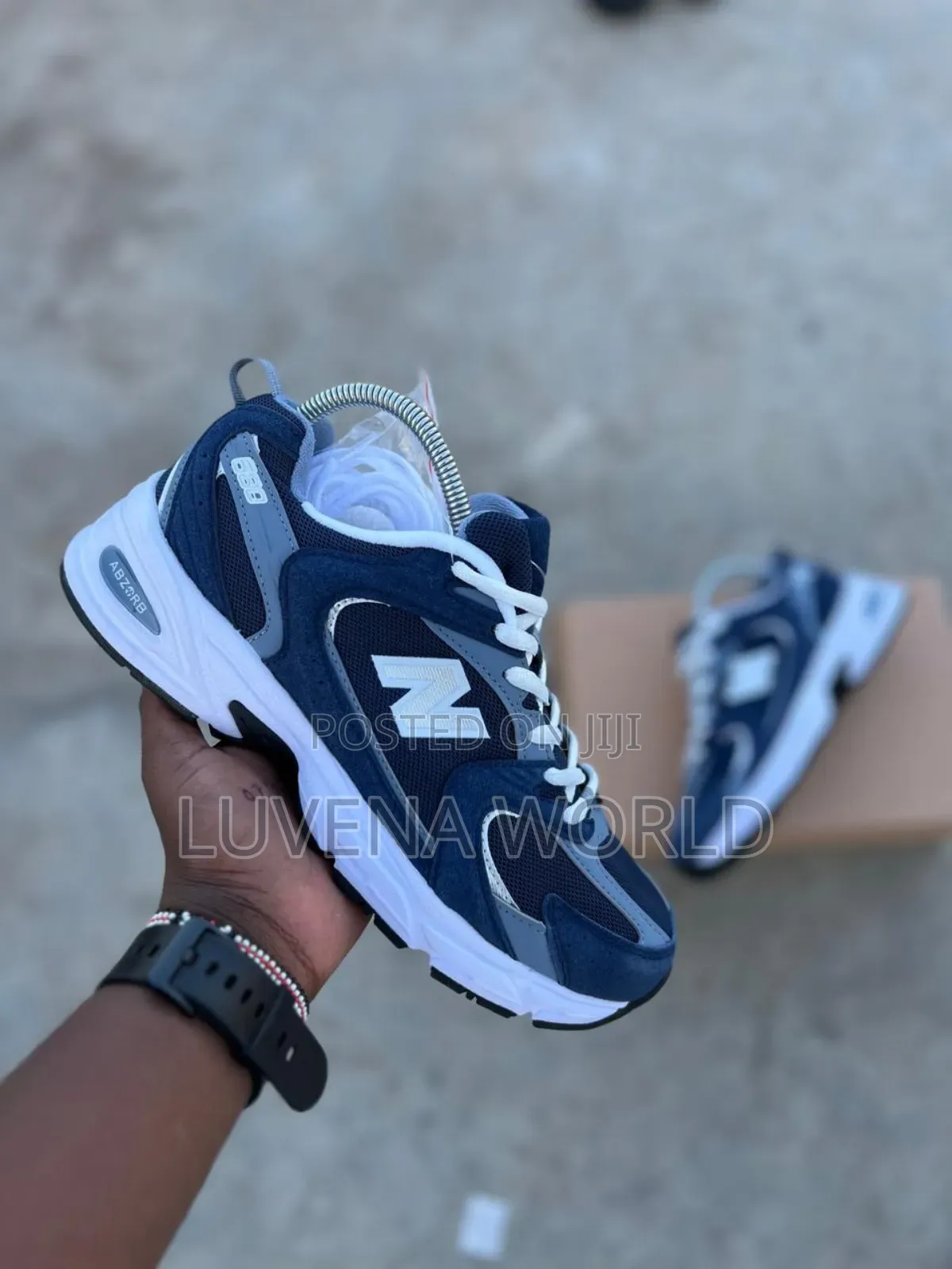 Multicoloured NB 530