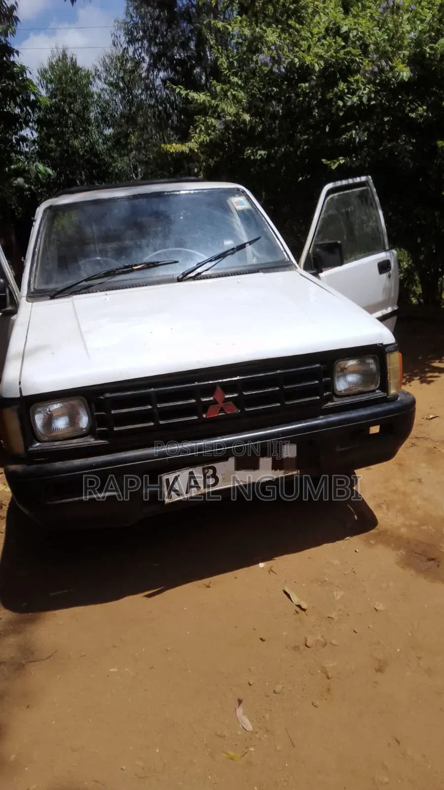 Mitsubishi L200 1998 White