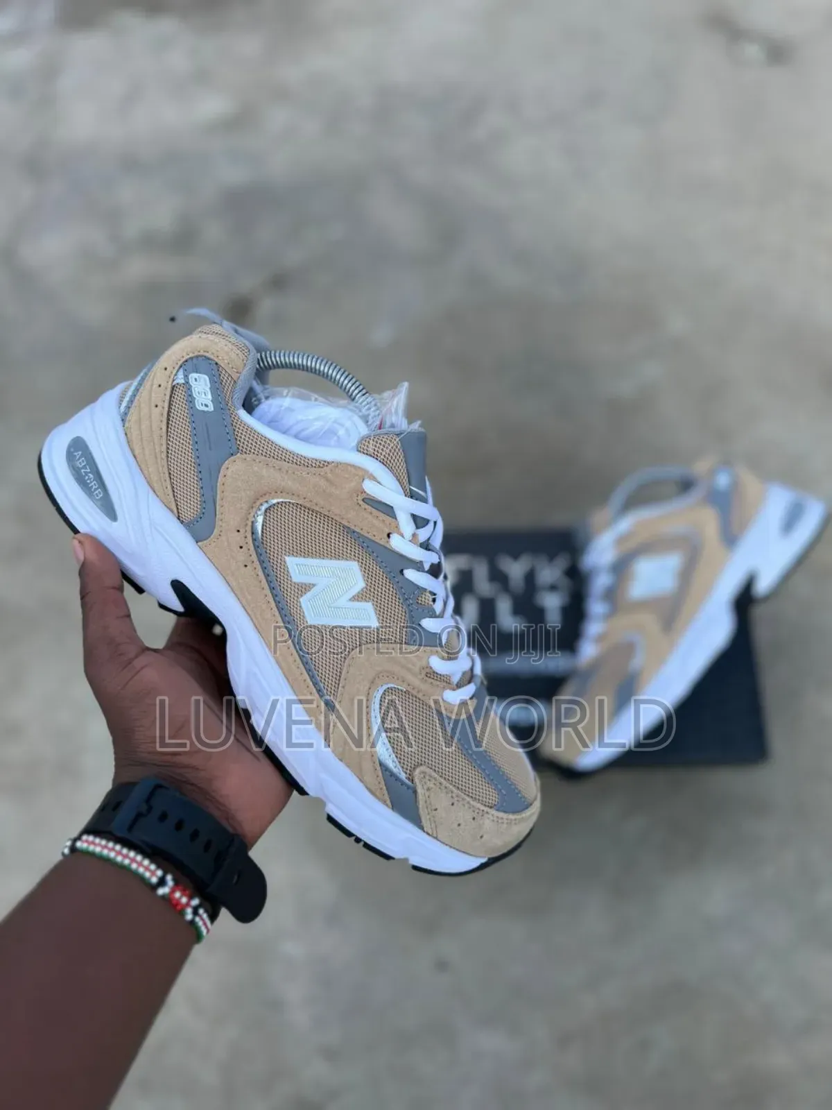 Unisex NB 530