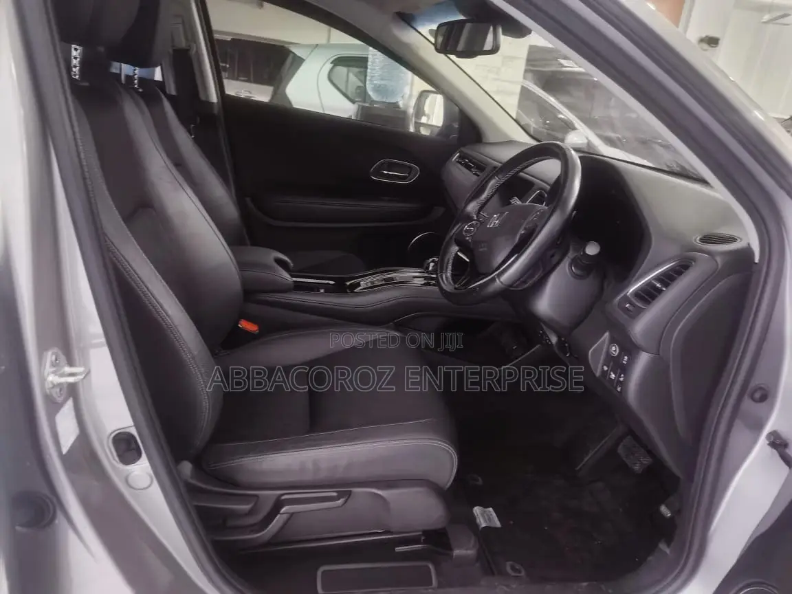 Honda Vezel 1.5 Hybrid 2WD 2018 Silver