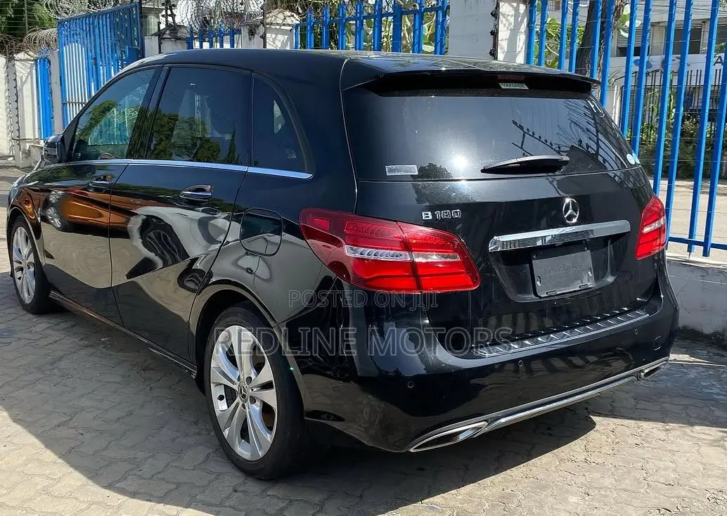 Mercedes-Benz B-Class B180 Petrol 2017 Matt Black