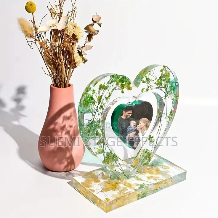 Heart-Shaped Resin Photo Frame - Elegant Personalized Gift