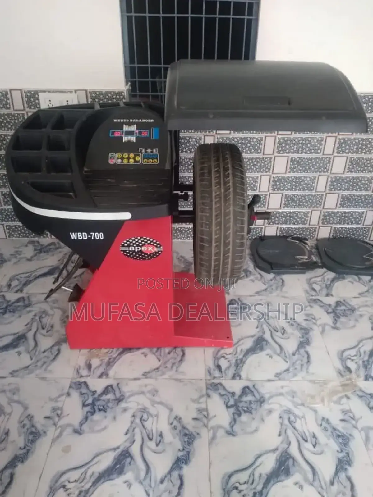 Speed Wheel Balancer Machine