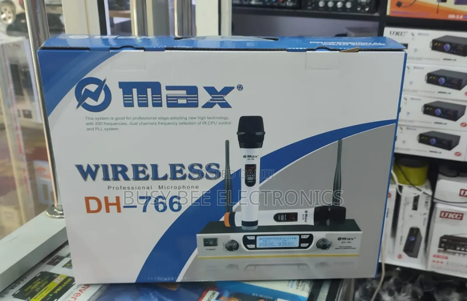 White 766 Wireless Microphone