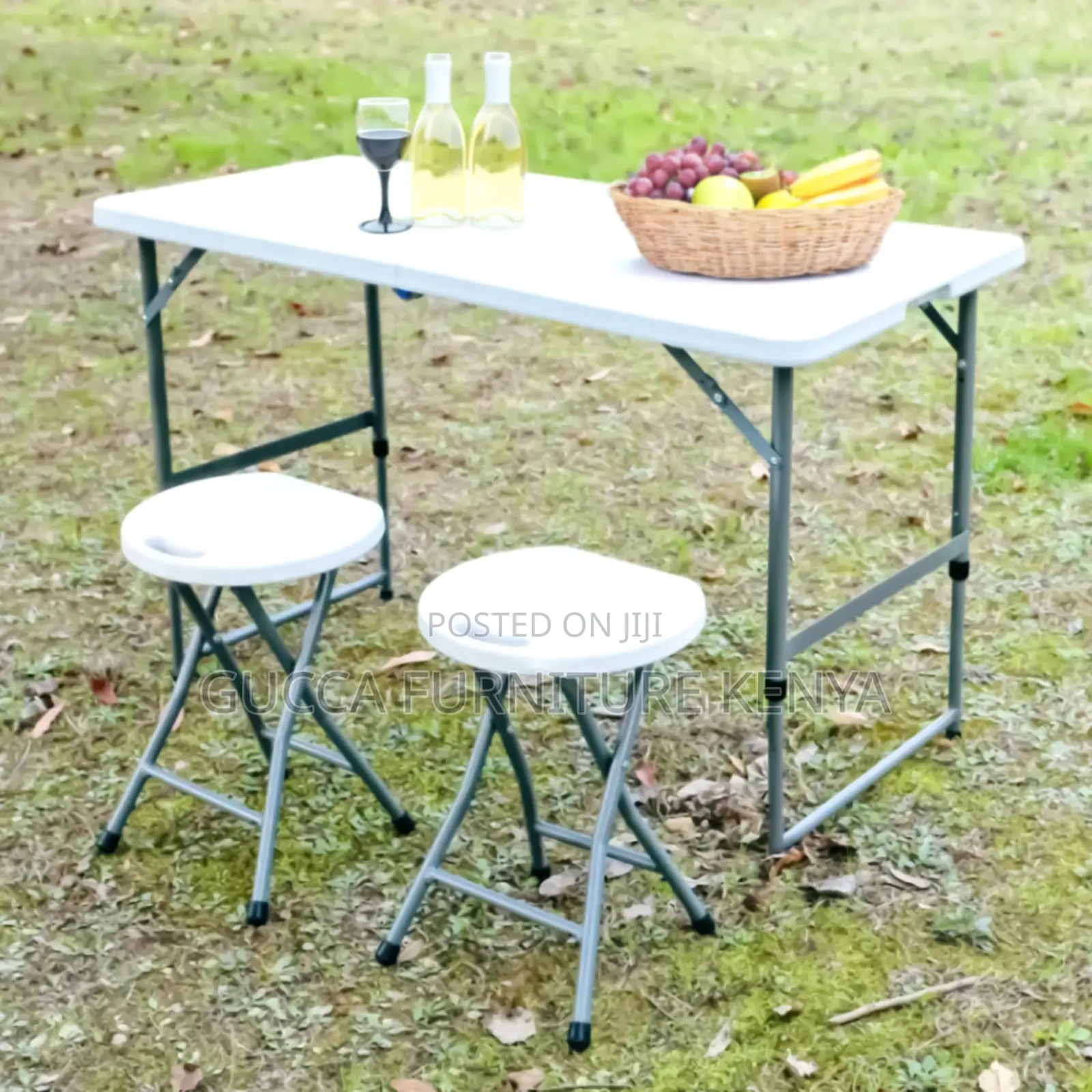 Dining Tables: Heavy-Duty Plastic Portable Picnic Table