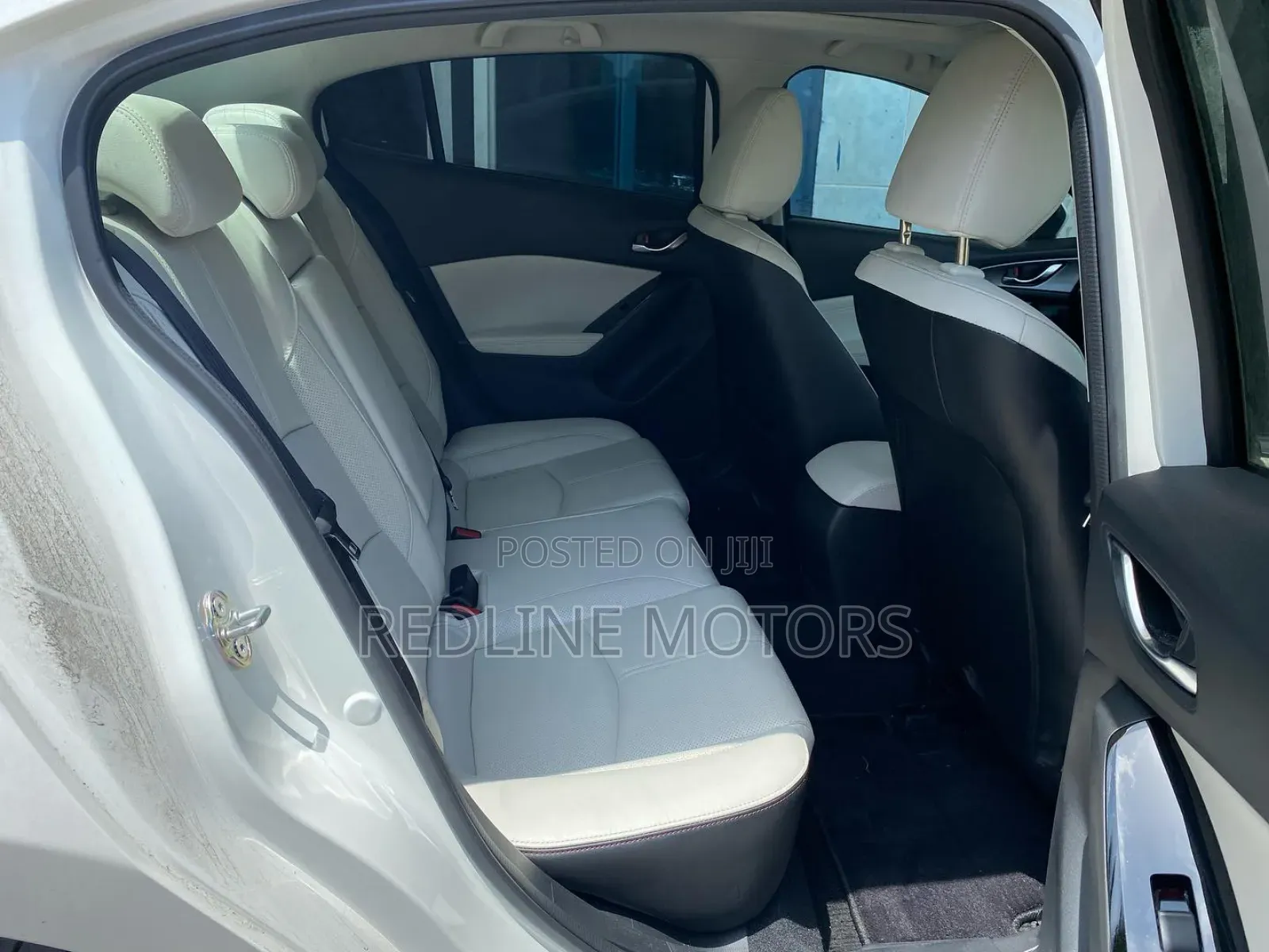 Mazda Axela 2018 Pearl
