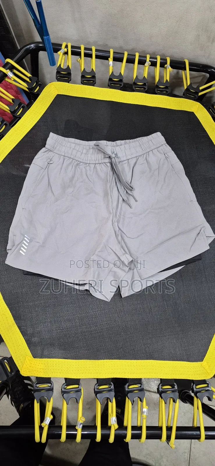 2-in-1 Gym Shorts Active Sports Wear Aerated Fabric