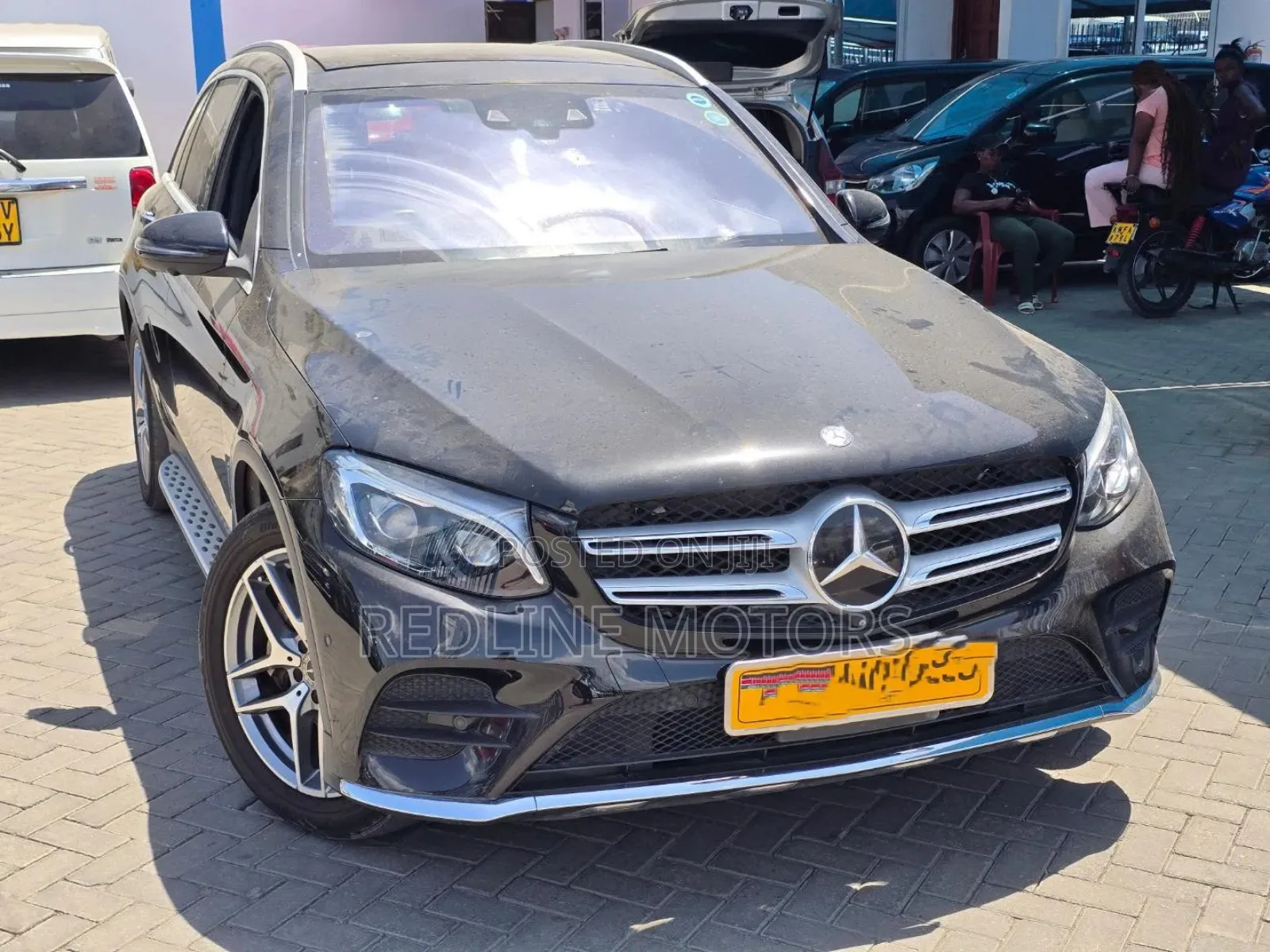 Mercedes-Benz 220 2017 Brown
