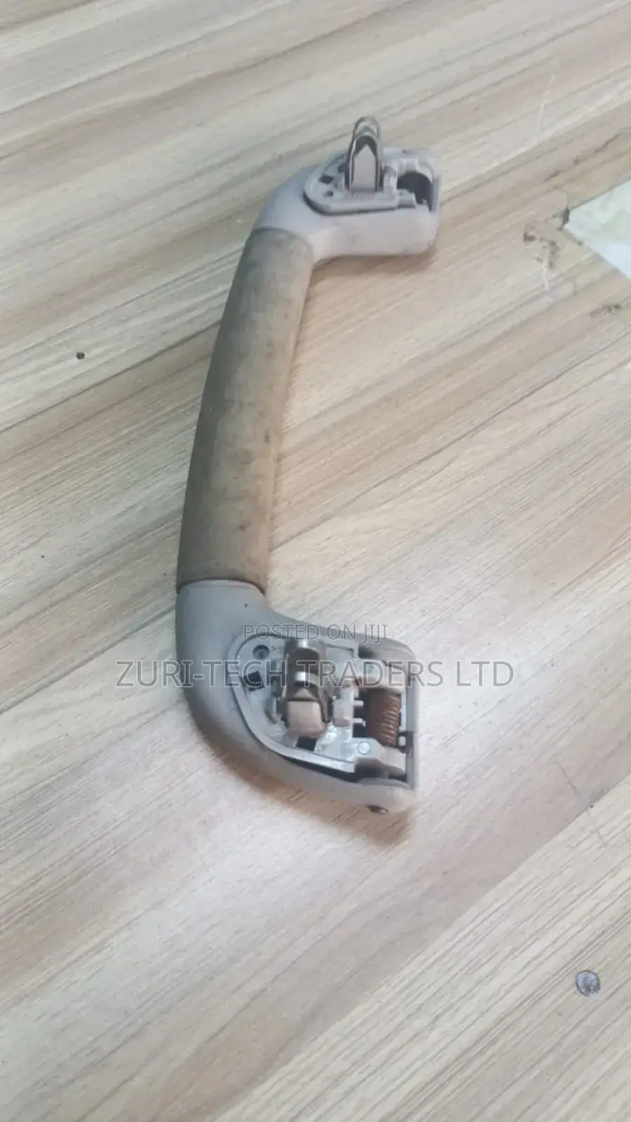 V8 Roof Handles