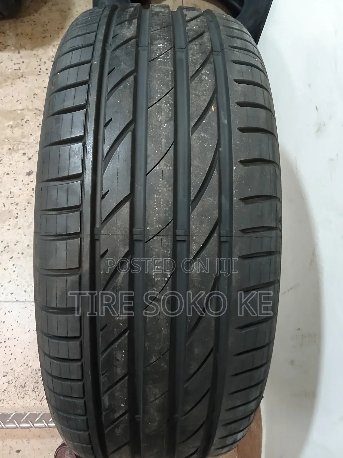 255/55r19 Maxxis Victra Sport Vs5