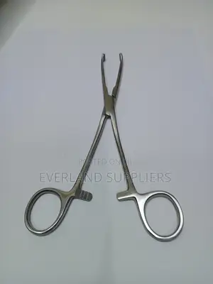 Inward-Curving Toothed Blade Forceps