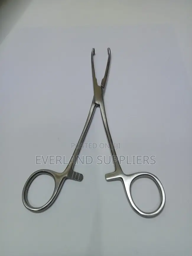 Inward-Curving Toothed Blade Forceps