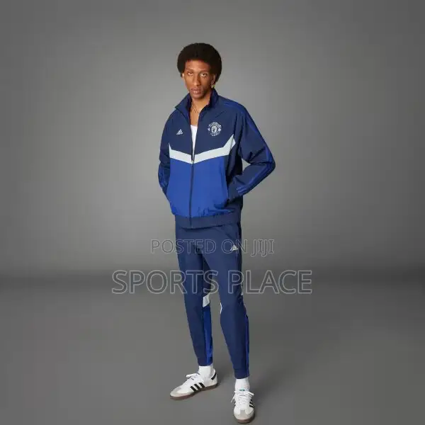 New Original Manchester United Tracksuit 2025