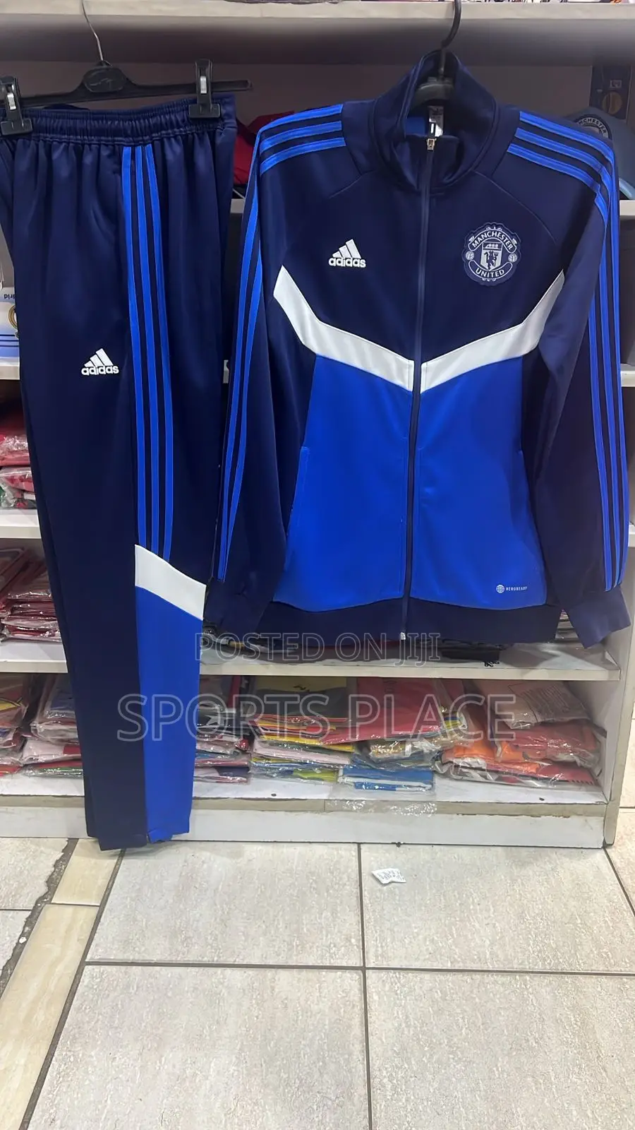 New Original Manchester United Tracksuit 2025