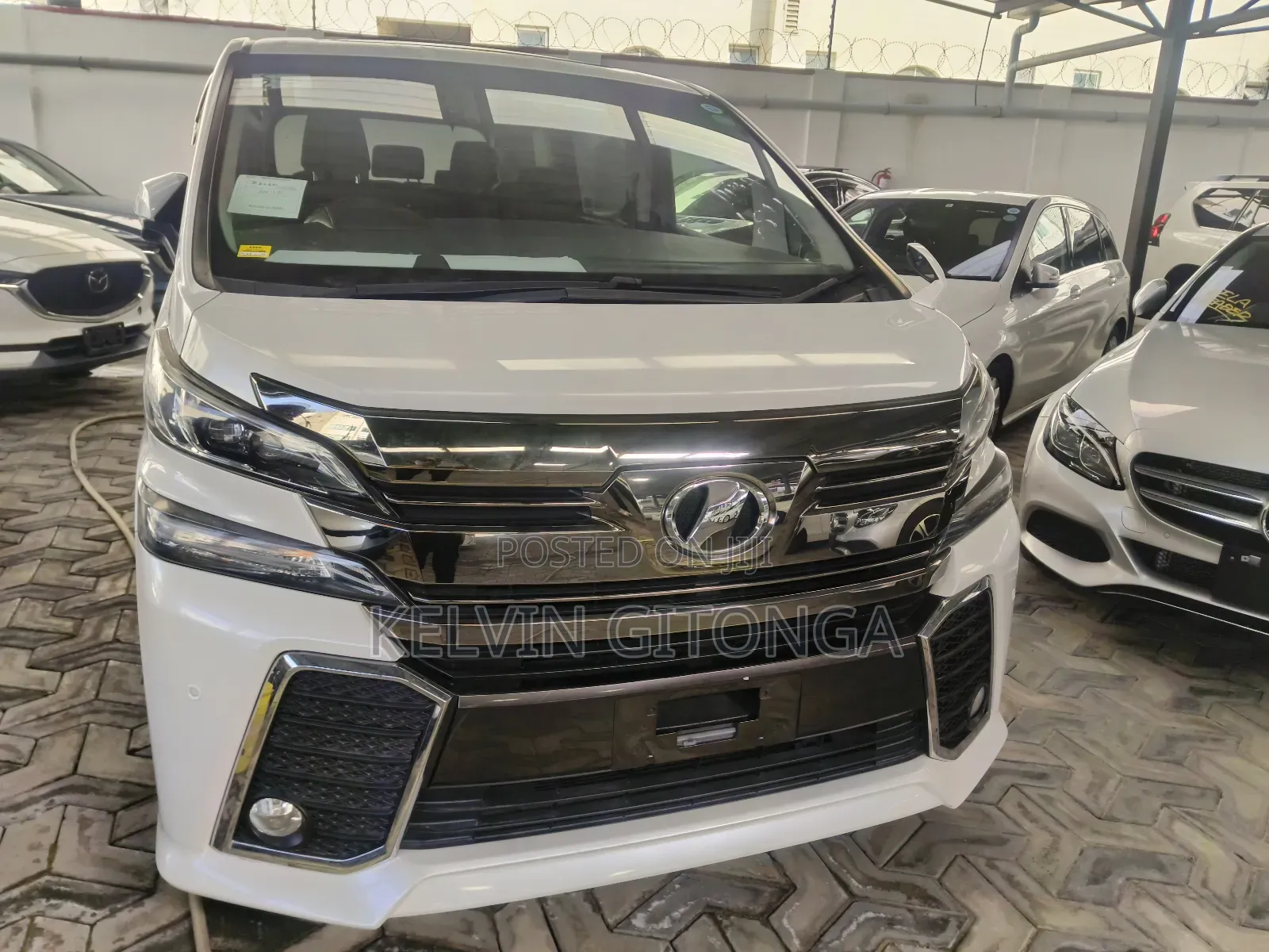 Toyota Vellfire 2018 White
