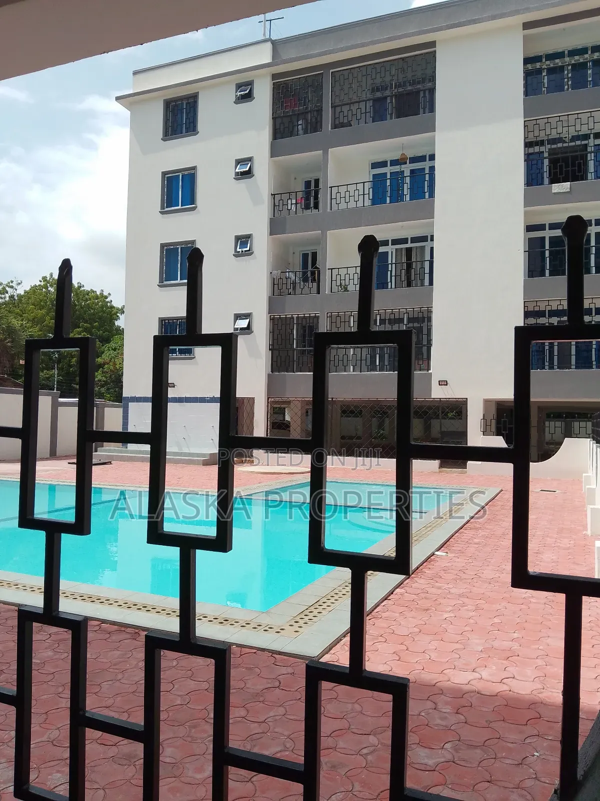 3bdrm Apartment in Nyali Estate for sale