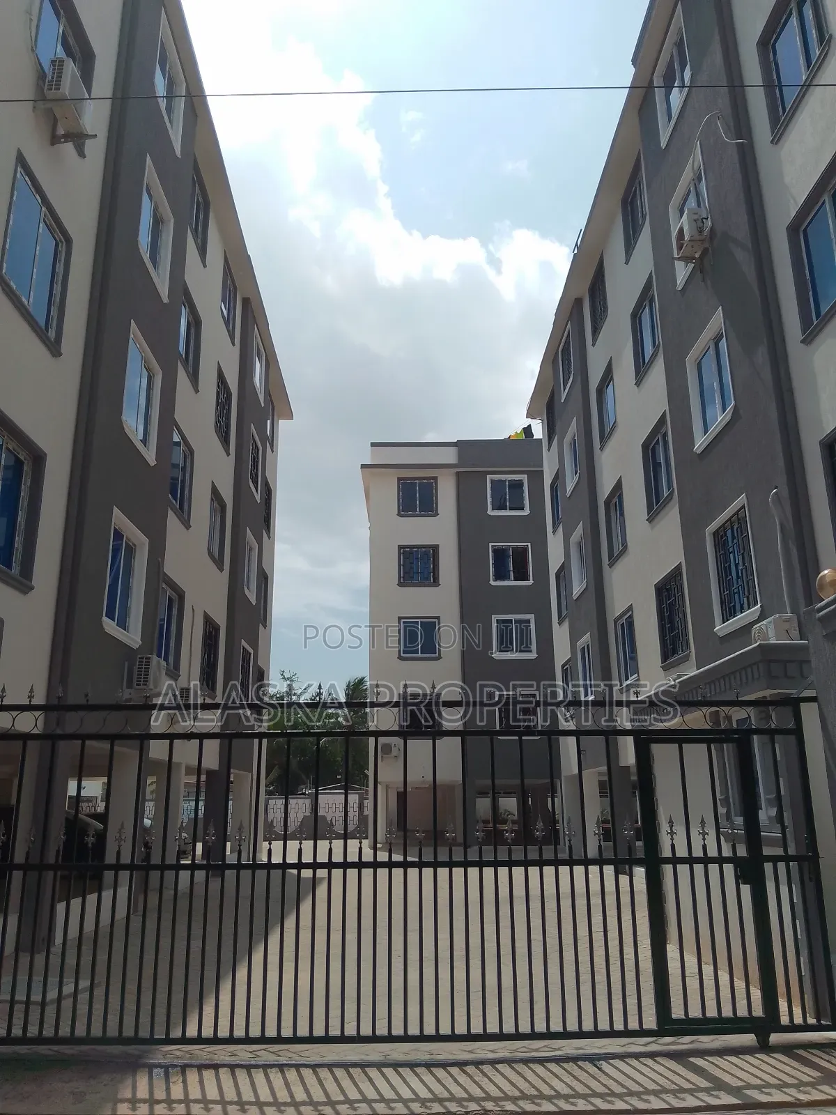 3bdrm Apartment in Nyali Estate for sale