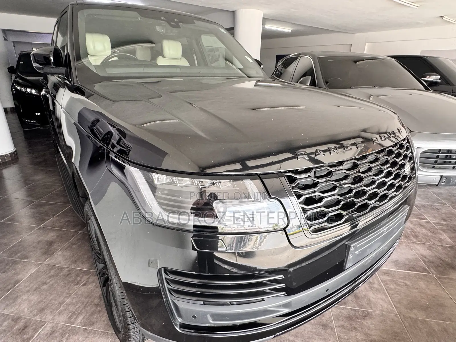 Land Rover Range Rover Vogue 2018 Black