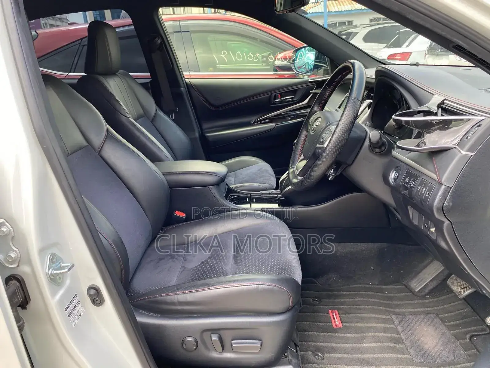 Toyota Harrier 2.0 Turbo 4WD 2019 Pearl
