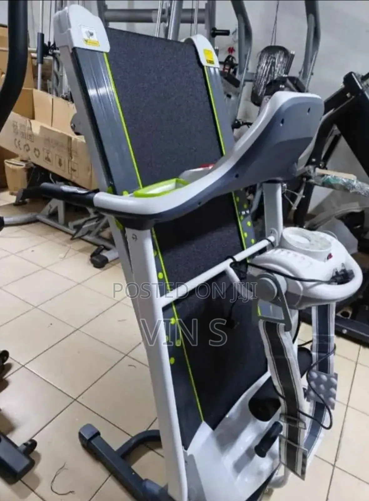 Treadmill/Tréadmill;Treádmill>Trěadmill"Treădmill;Trėadmill