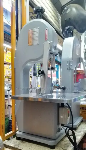 Powerful Bonesaw Machine