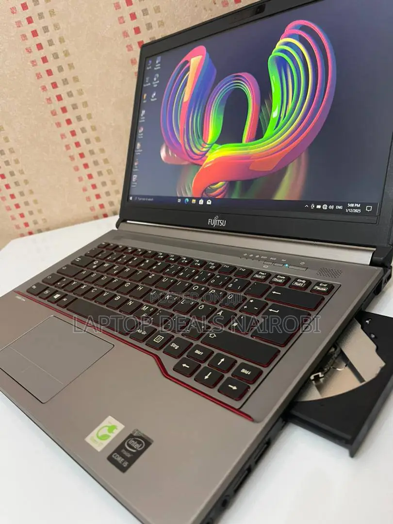Laptop Fujitsu Amilo Pi3540 16GB Intel Core I5 SSD 256GB