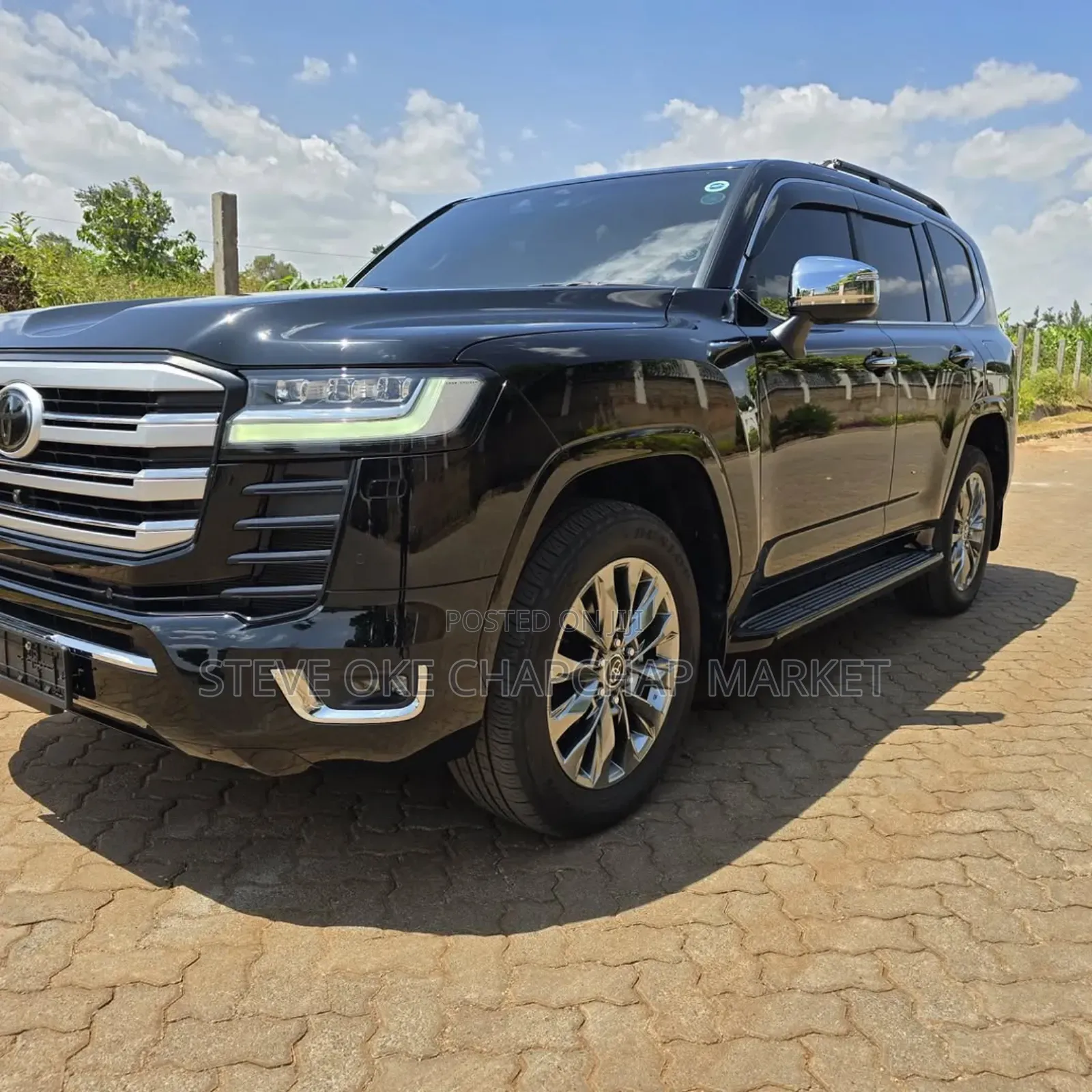 Toyota Land Cruiser 2023 Gold