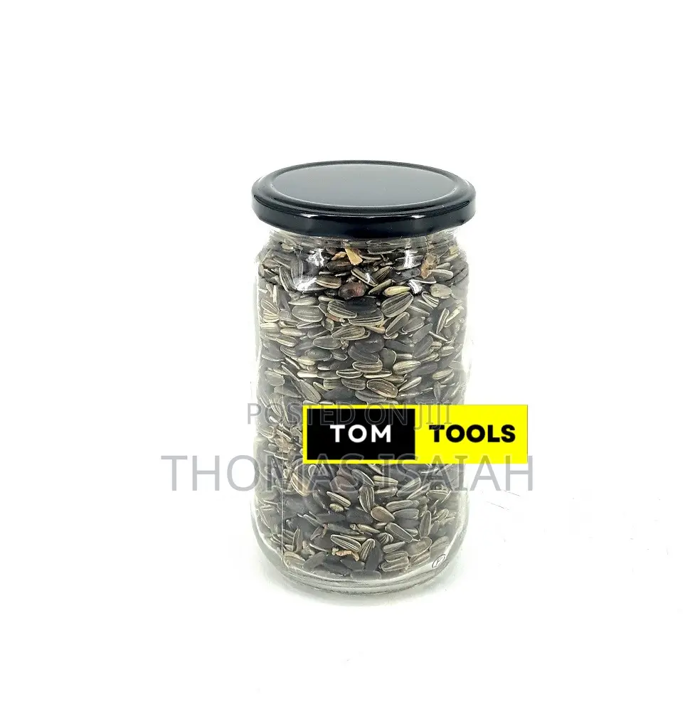 250g Whole Sunflower Seeds in Reusable 720ml Glass Jar