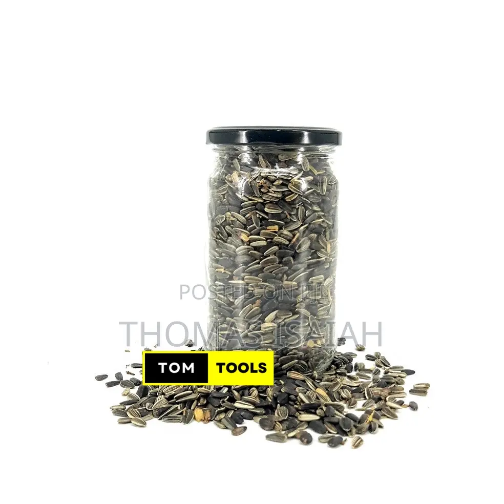 250g Whole Sunflower Seeds in Reusable 720ml Glass Jar