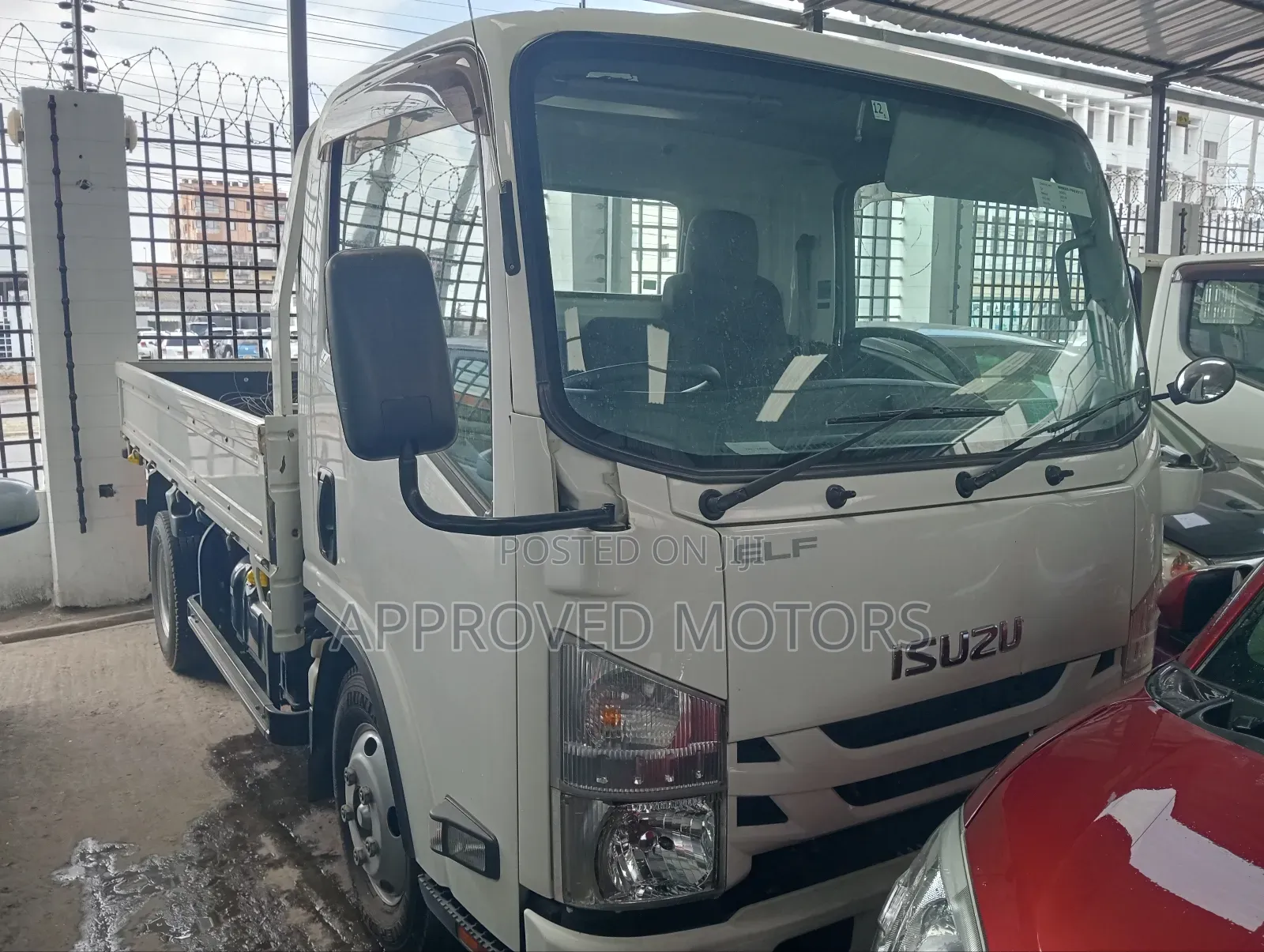 Isuzu NMR Truck 2018 White