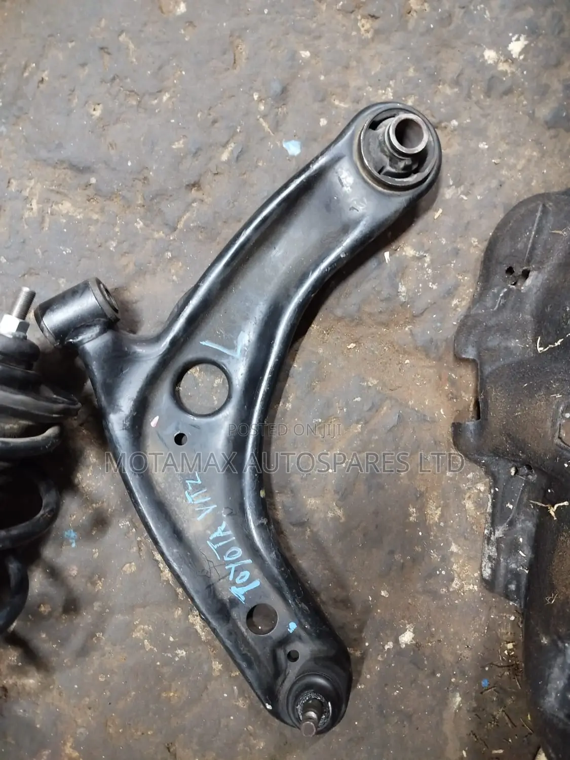 Vitz KSP130 Control Arm