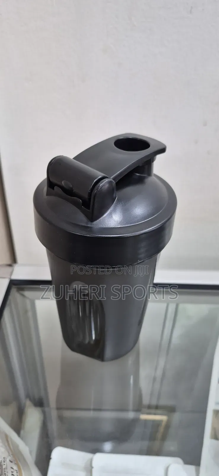 Anti-Spill Shaker Bottle 400ml With Stainless Steel Mixer
