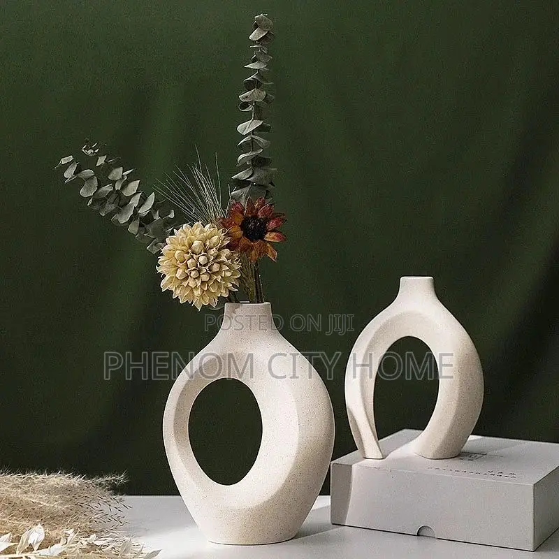 Snuggle Hollow Ceramic Vase Set