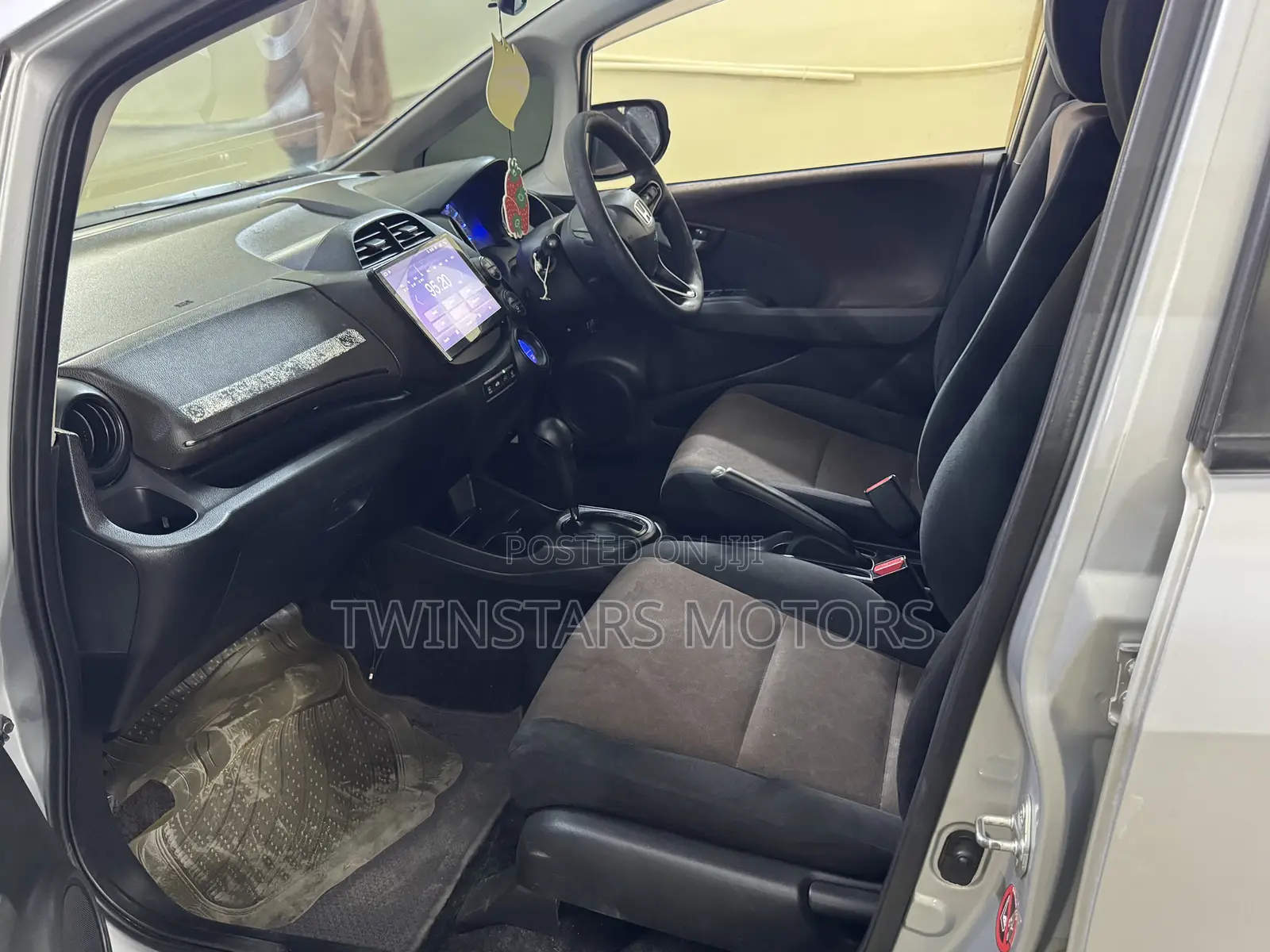 Honda Fit Shuttle 1.5 2WD 2014 Silver