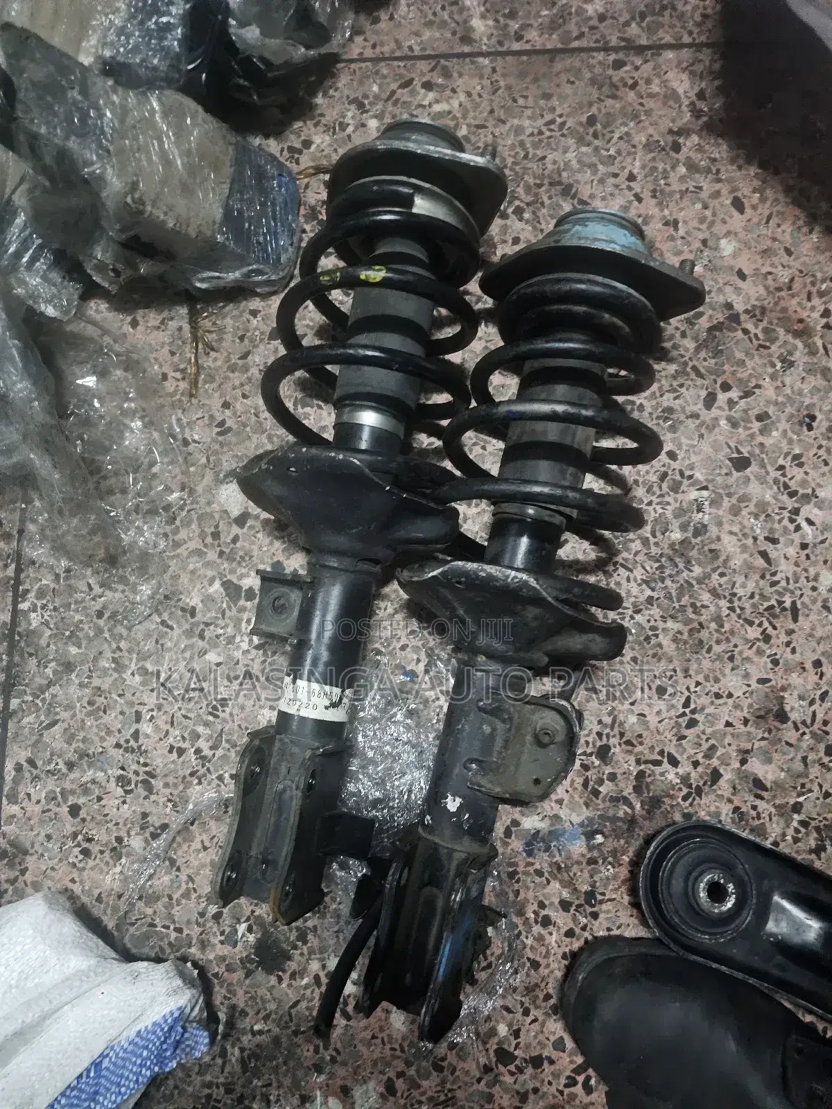 Suzuki Every Shocks