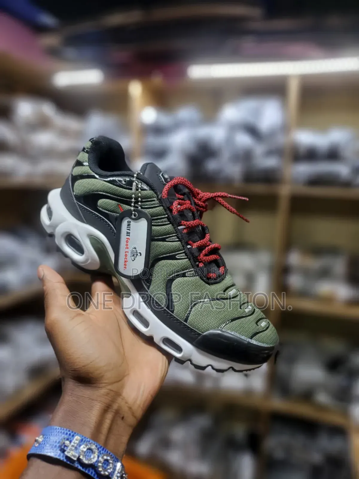 Men's Tn Sneakers Y89