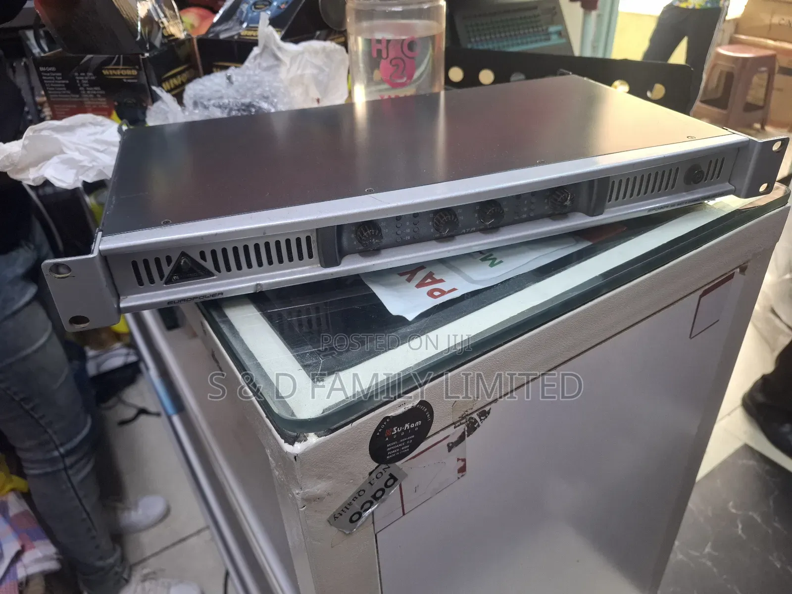 Behringer Europower EPQ304 Digital Amplifier