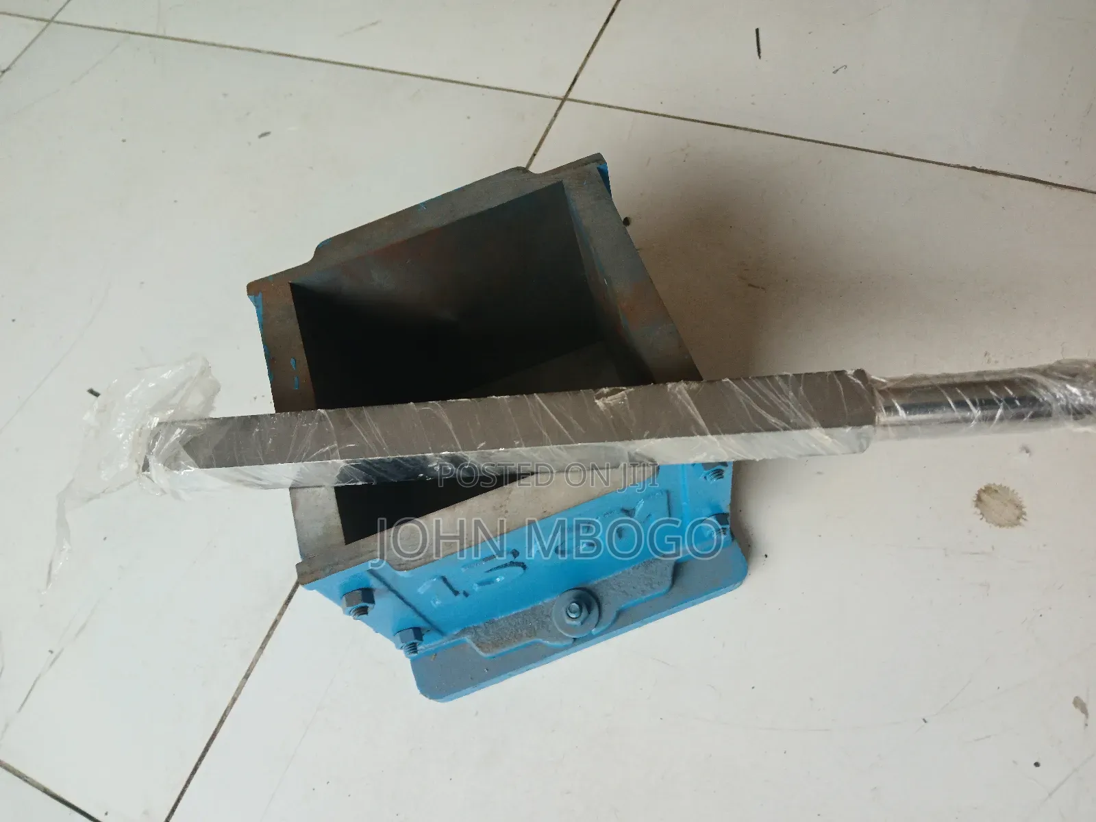 Tamping Rod + Concrete Cube Mould Kenya .