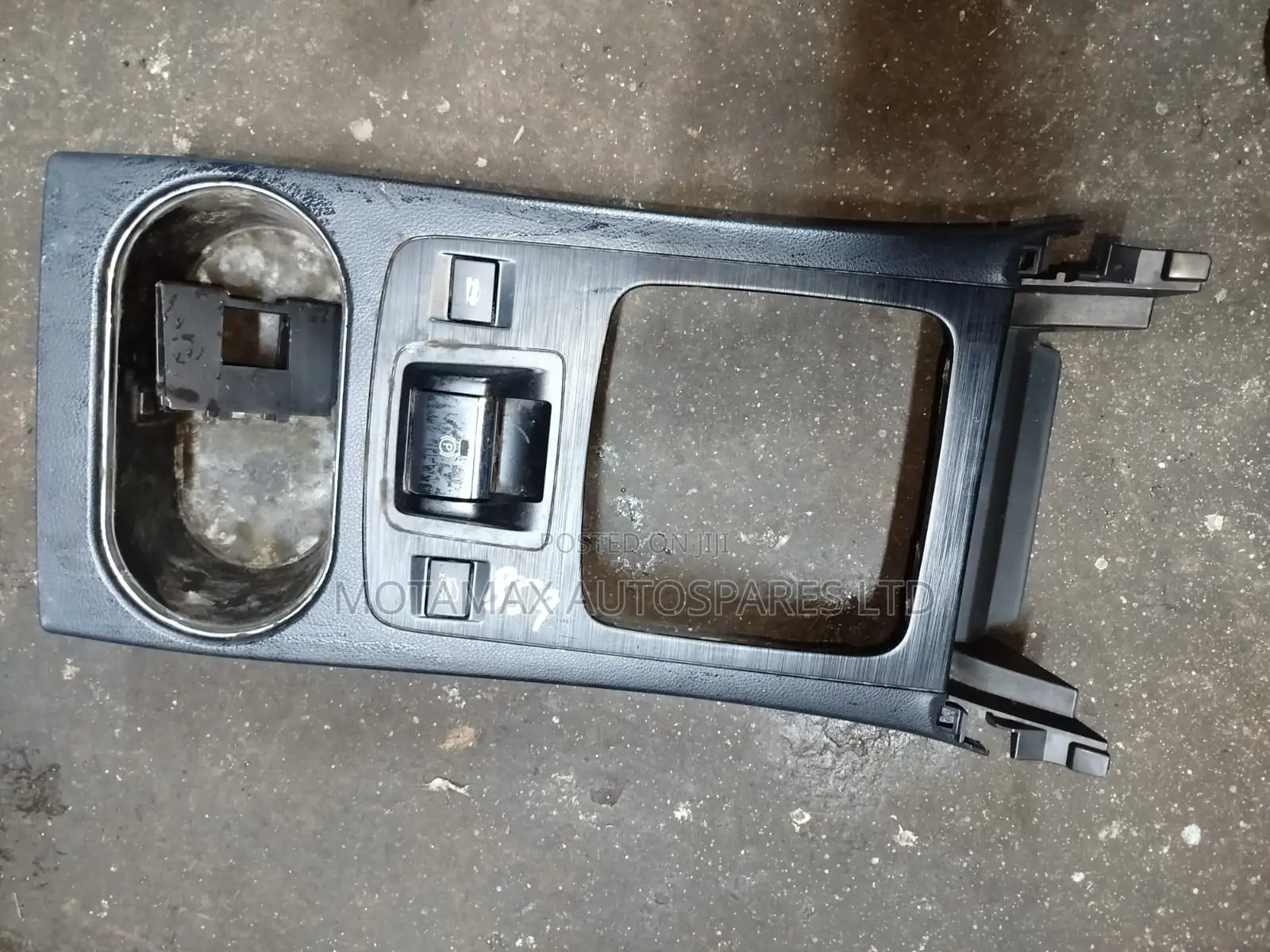 Subaru Outback BS9 Centre Console Bezel