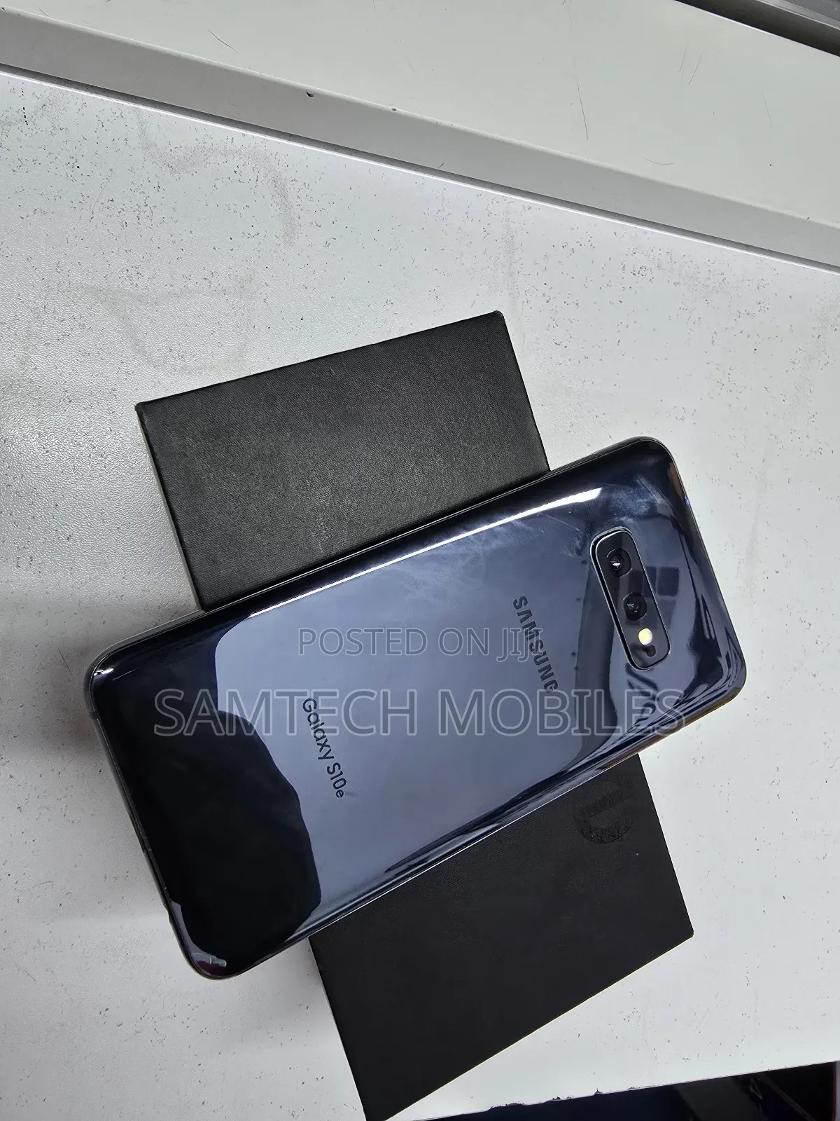 Samsung Galaxy S10e 128 GB Black