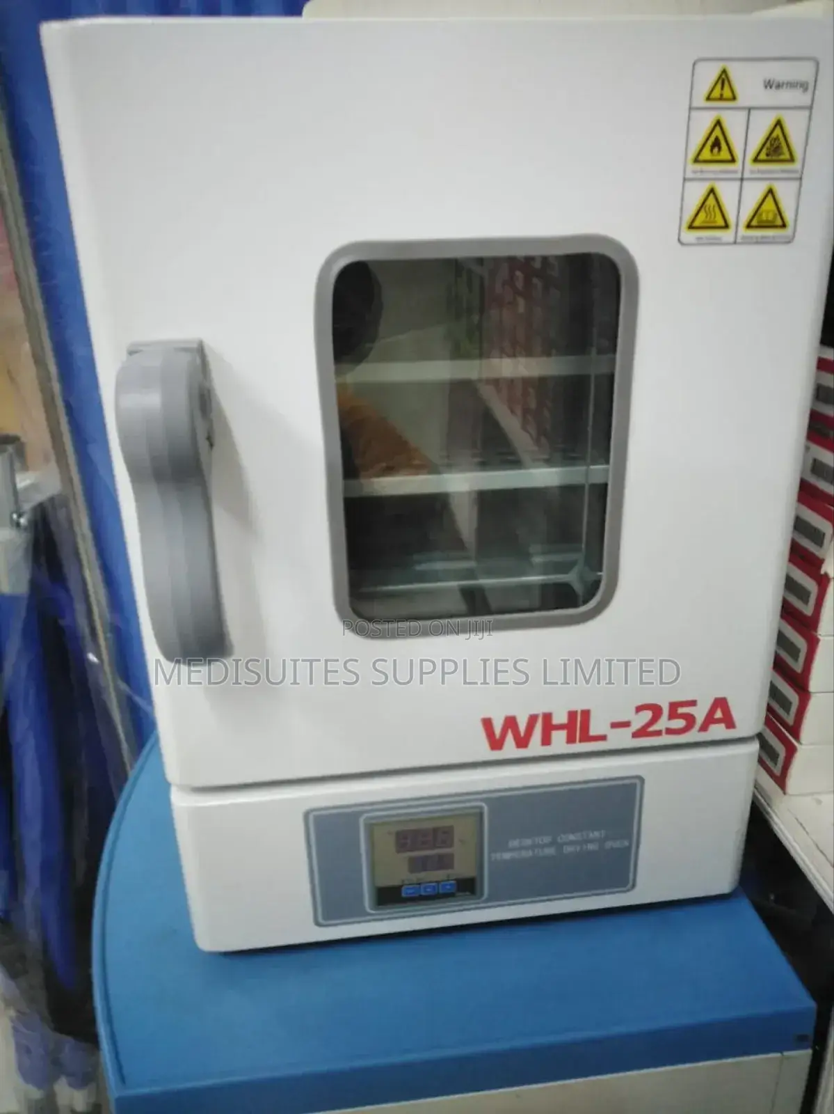 Hot Air Oven  20l .