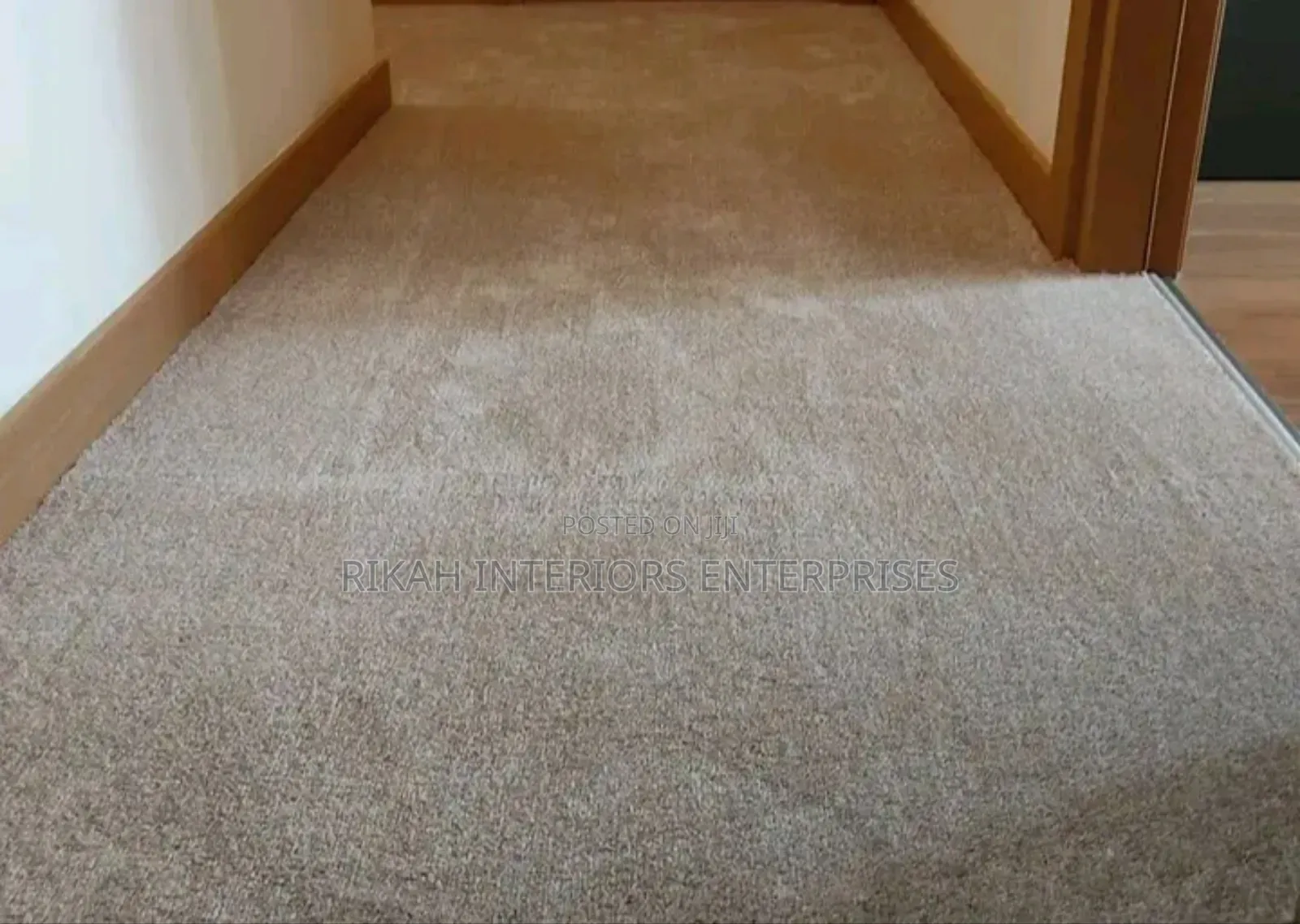 Cream Baige Wall to Wall Carpets