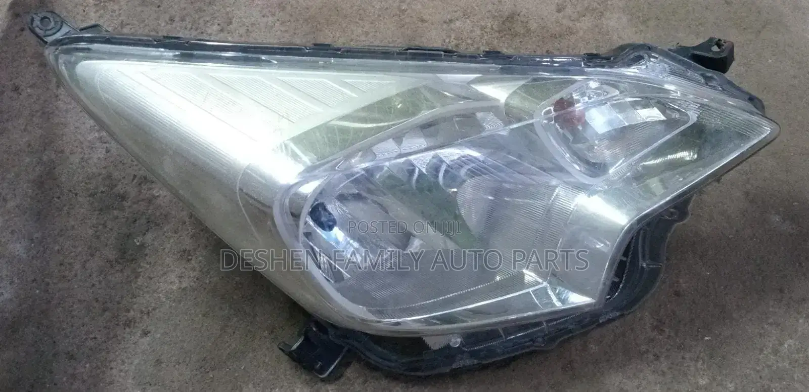 Toyota Ractis 2012 Headlight Non Xenon